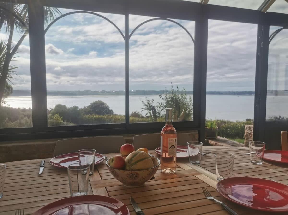 Kermartin - Maison De Famille Avec Vue Sur La Baie De Morlaix Plouézocʼh Bagian luar foto